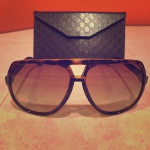 Gucci tortoise unisex sunglasses